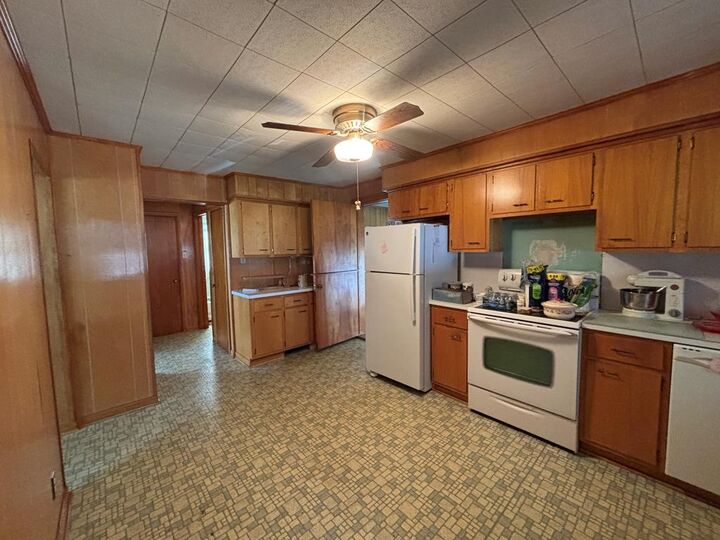 Property Photo:  270 St Rt 511  OH 44859 