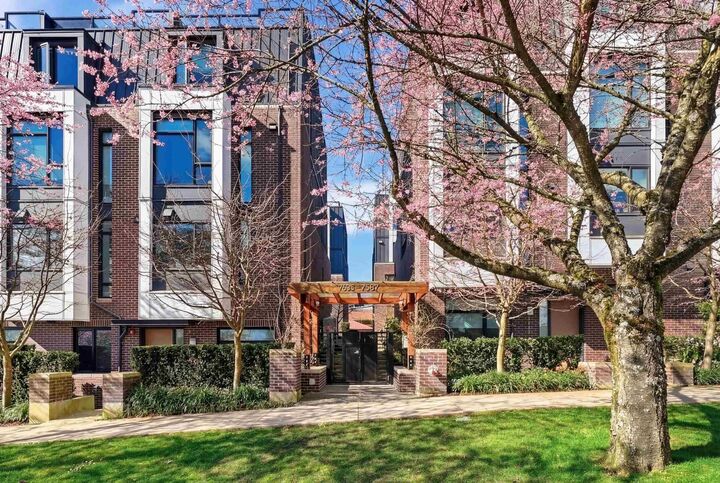 Property Photo:  7615 Yukon Street  BC V5X 2Y4 