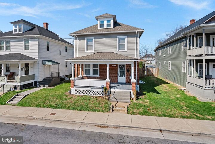 Property Photo:  317 Gray Avenue  VA 22601 