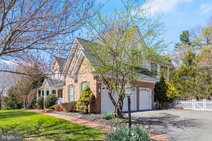 Property Photo:  8800 Hill Spring Drive  MD 20646 