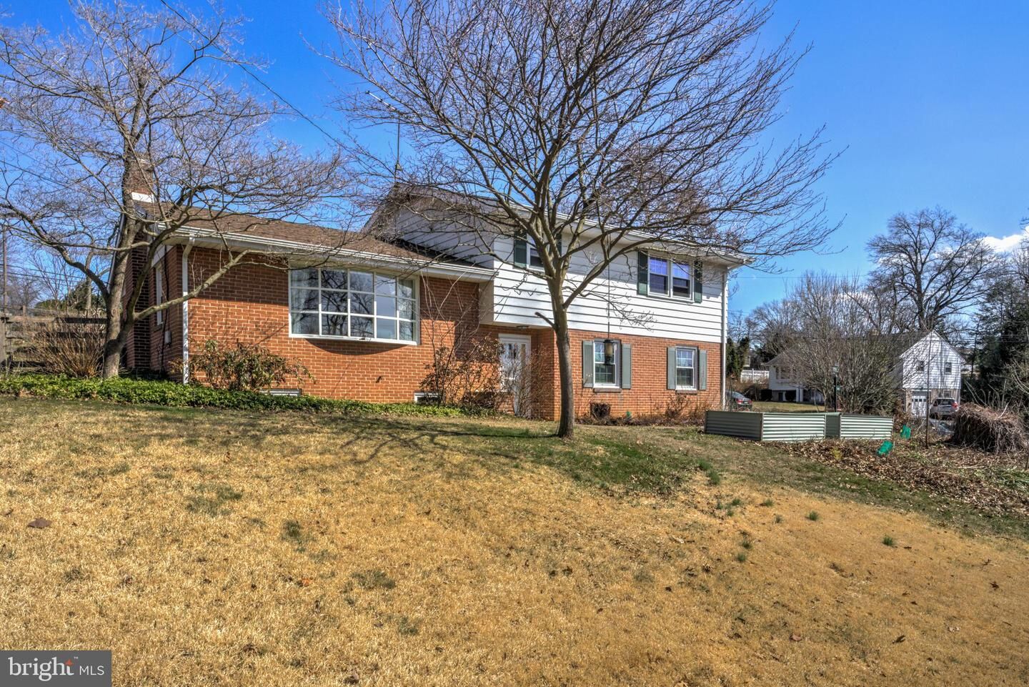 Property Photo:  1146 Hermosa Avenue  PA 17601 