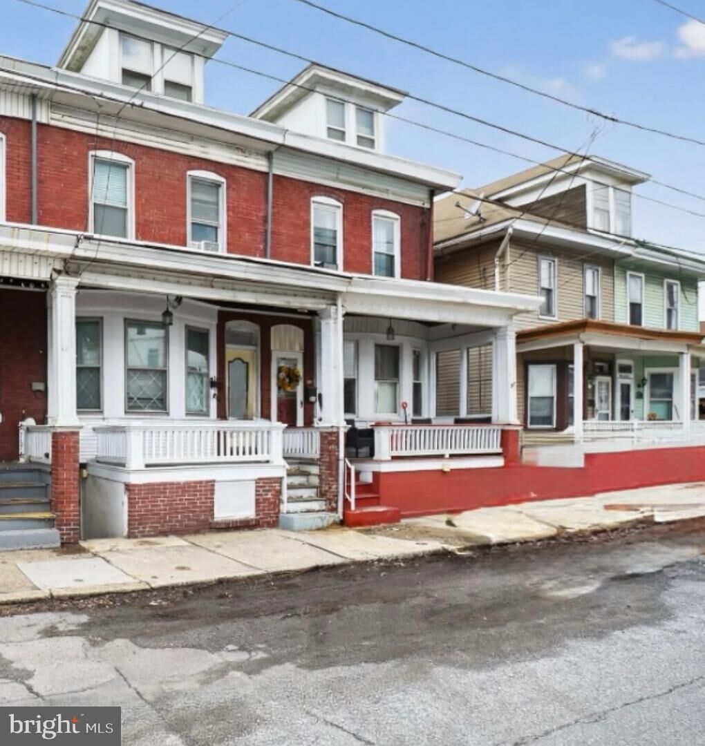 Property Photo:  19 Coal Street  PA 17965 