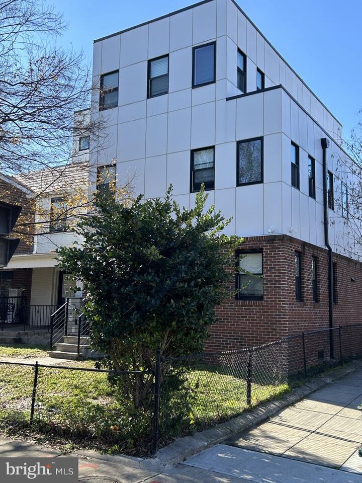 Property Photo:  438 19th Street NE  DC 20002 