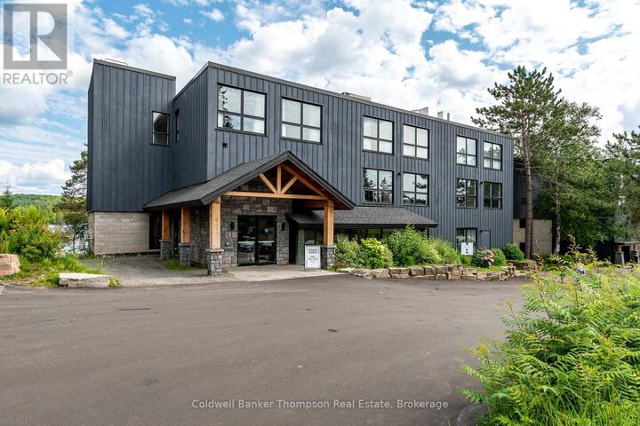 Property Photo: 1235 Deerhurst Bayshore Drive 423 ON P1H 1A9