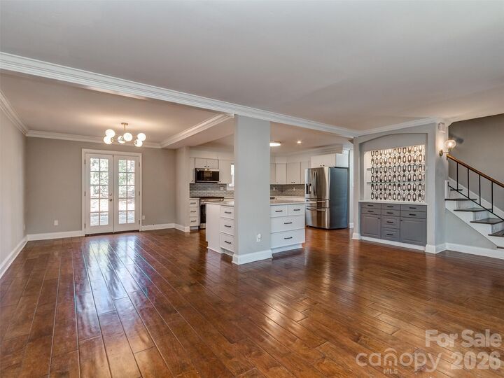 Property Photo:  7000 Valley Haven Drive  NC 28211 