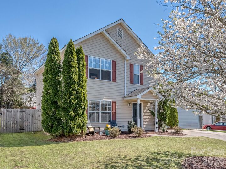 Property Photo:  1512 Hollythorne Drive  SC 29732 