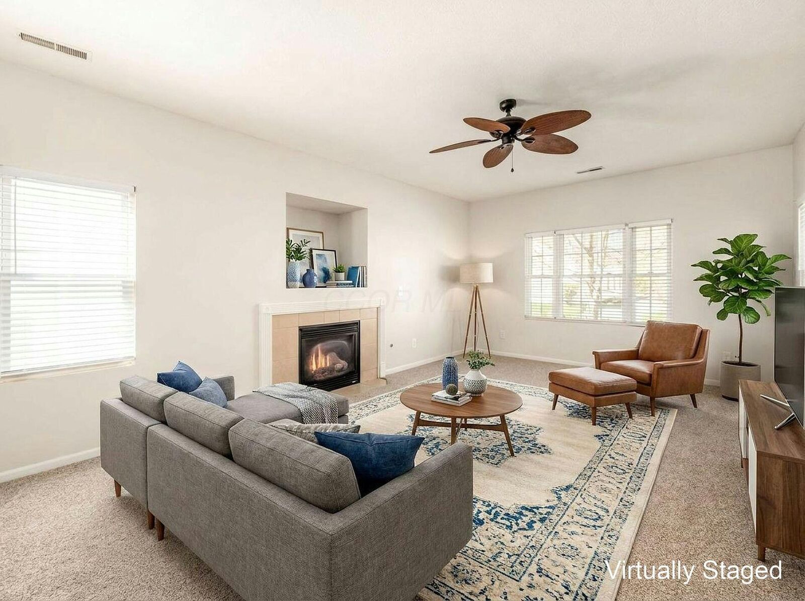 Property Photo: 4050 Summerstone Drive OH 43230