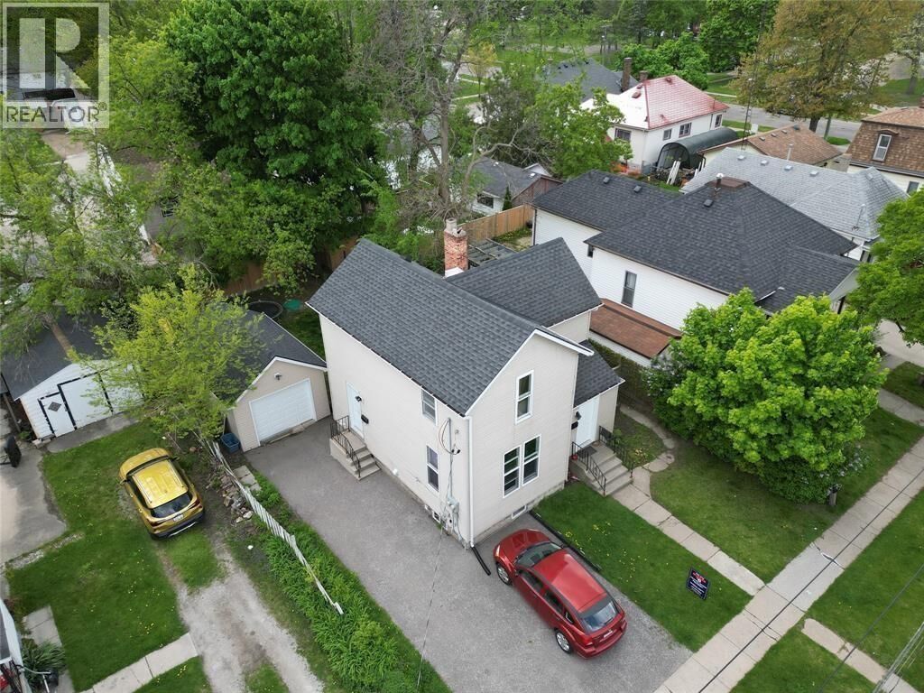 Property Photo:  259 Maxwell Street  ON N7T 5C6 