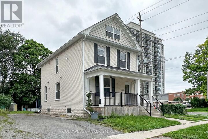 Photo de la propriété:  242 Kendal Avenue 1  ON L1G 5B5 