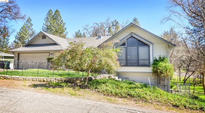 Property Photo:  21515 Bellview Creek Rd  CA 95370 