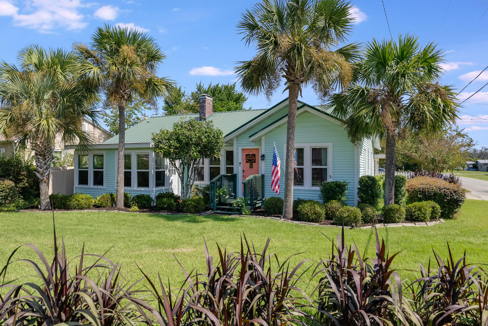 Property Photo:  200 N Cove Boulevard  FL 32401 