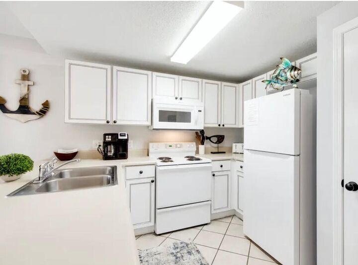 Property Photo: 2076 Scenic Gulf Drive Unit 2015 FL 32550