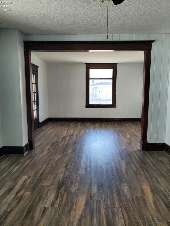 Property Photo:  236 Circular Street  OH 44883 