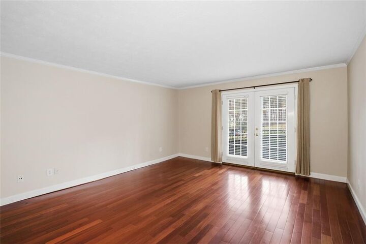 Property Photo:  3440 Essex Avenue 103  GA 30339 