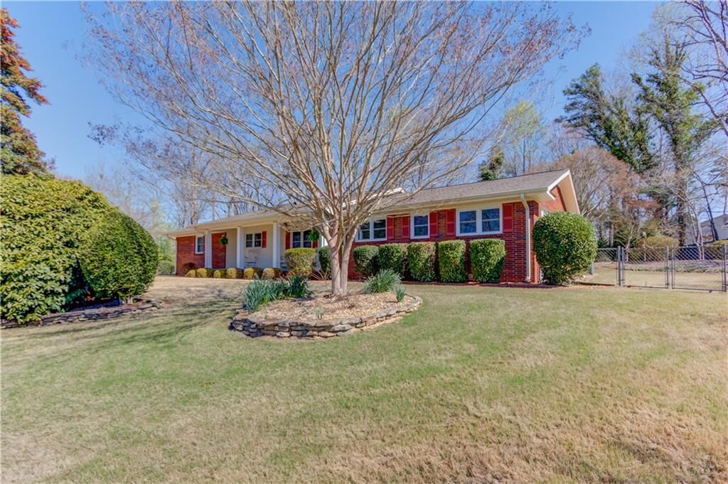 Property Photo:  3410 Maynard Circle  GA 30506 
