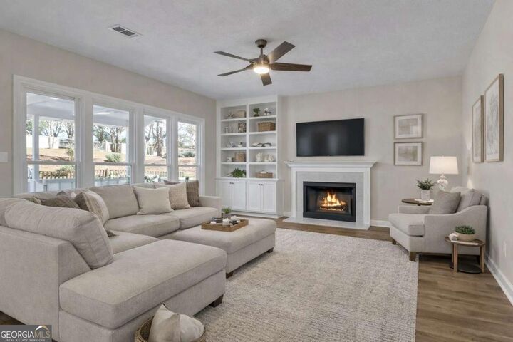 Property Photo: 4271 Glenlake Drive NW GA 30144