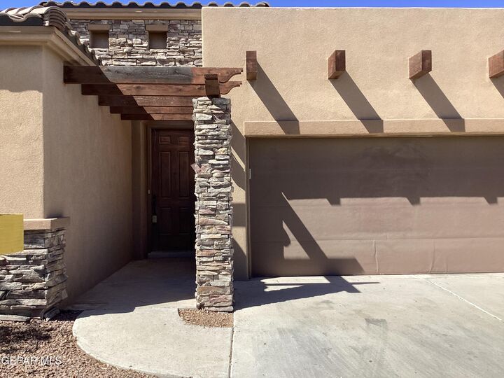 Property Photo:  5511 Grove Drive  NM 88063 