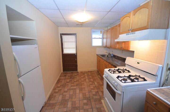 Property Photo:  101 Center St 4  NJ 07027 