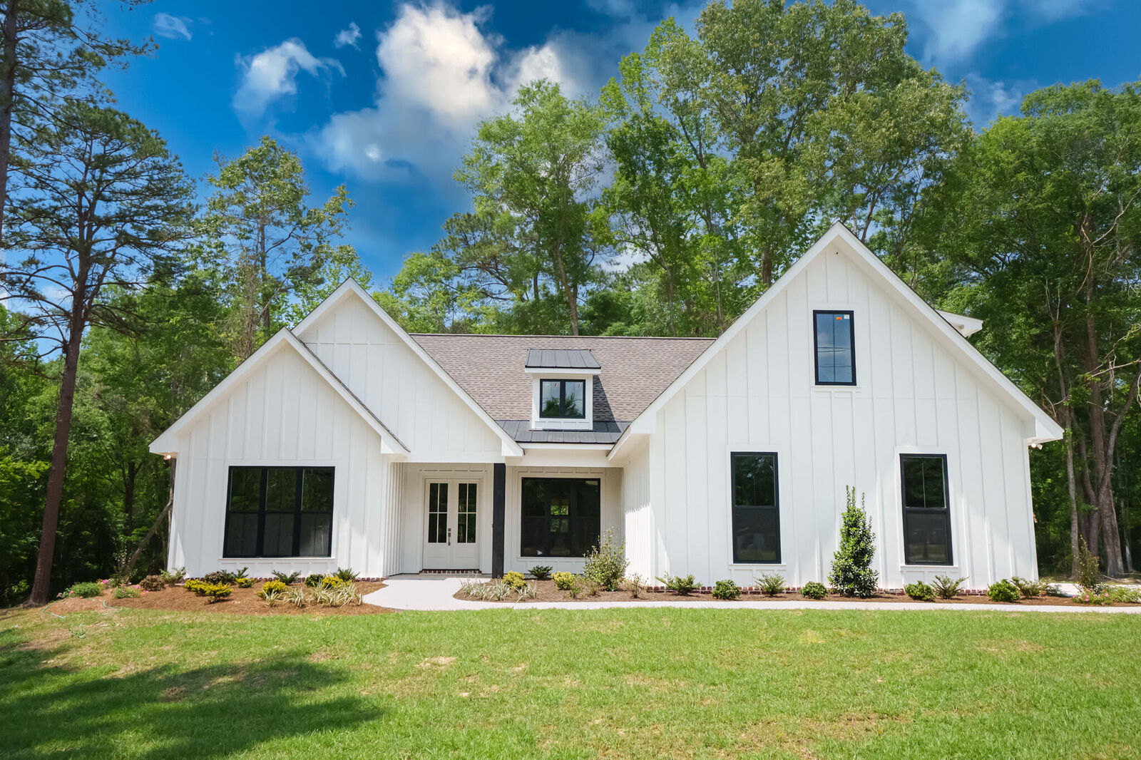 Property Photo: 39 Forest Barnes MS 39465