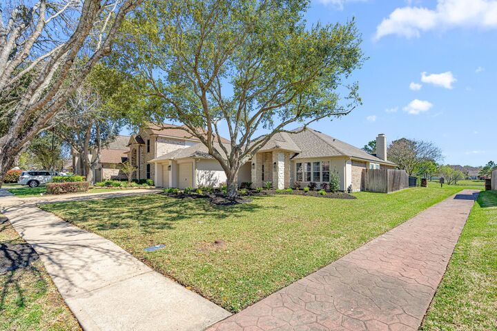 Property Photo:  1489 Garden Lakes Drive  TX 77546 