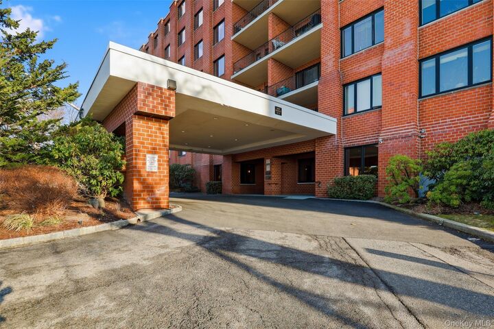 Property Photo:  16 Rockledge Avenue 2C-1  NY 10562 