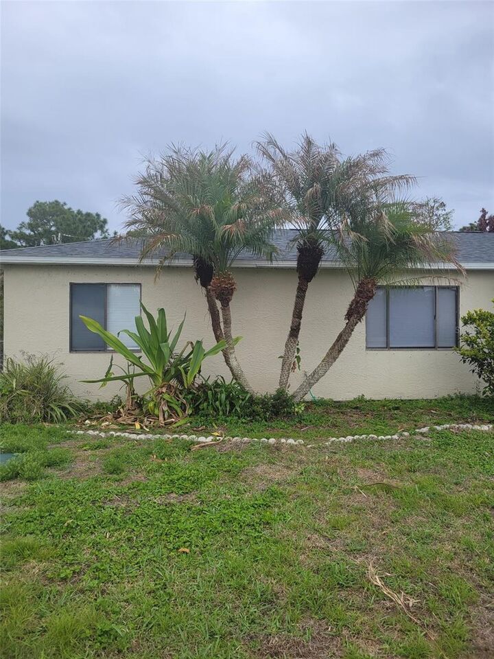 Property Photo:  2123 Ramsdale Drive SE  FL 32909 