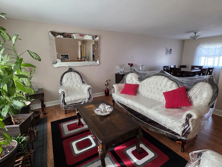 Property Photo:  807 W Manor Court W  IL 60425 