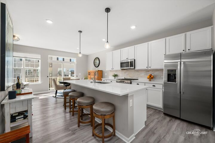 Property Photo:  183 Lakeshore Drive  IL 60543 