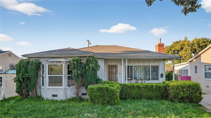 Property Photo:  223 E Marker Street  CA 90805 