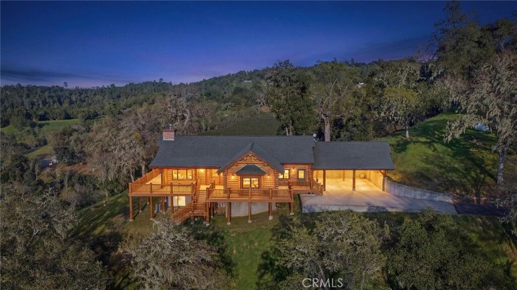 Property Photo:  7190 Tres Vista Road  CA 93446 
