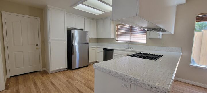 Property Photo: 9017 Laguna Springs Way CA 95758