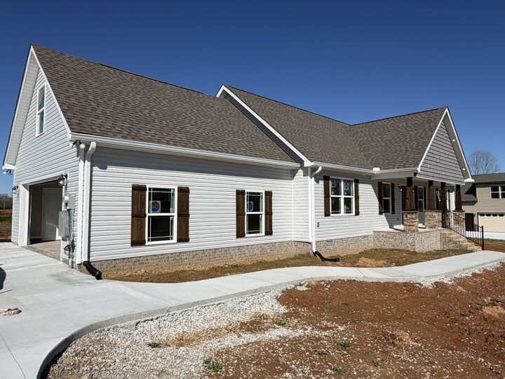 Property Photo:  106 Wiseman Ln  TN 37398 