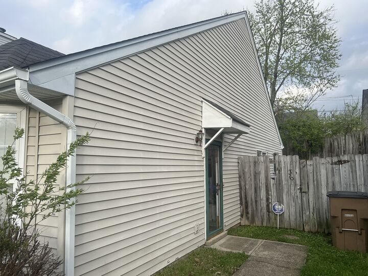 Property Photo:  636 Poplar Pl  TN 37216 