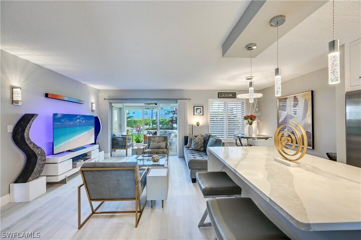 Property Photo:  250 7th Avenue S 106  FL 34102 