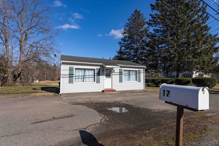 Property Photo:  17 Main St  PA 16929 