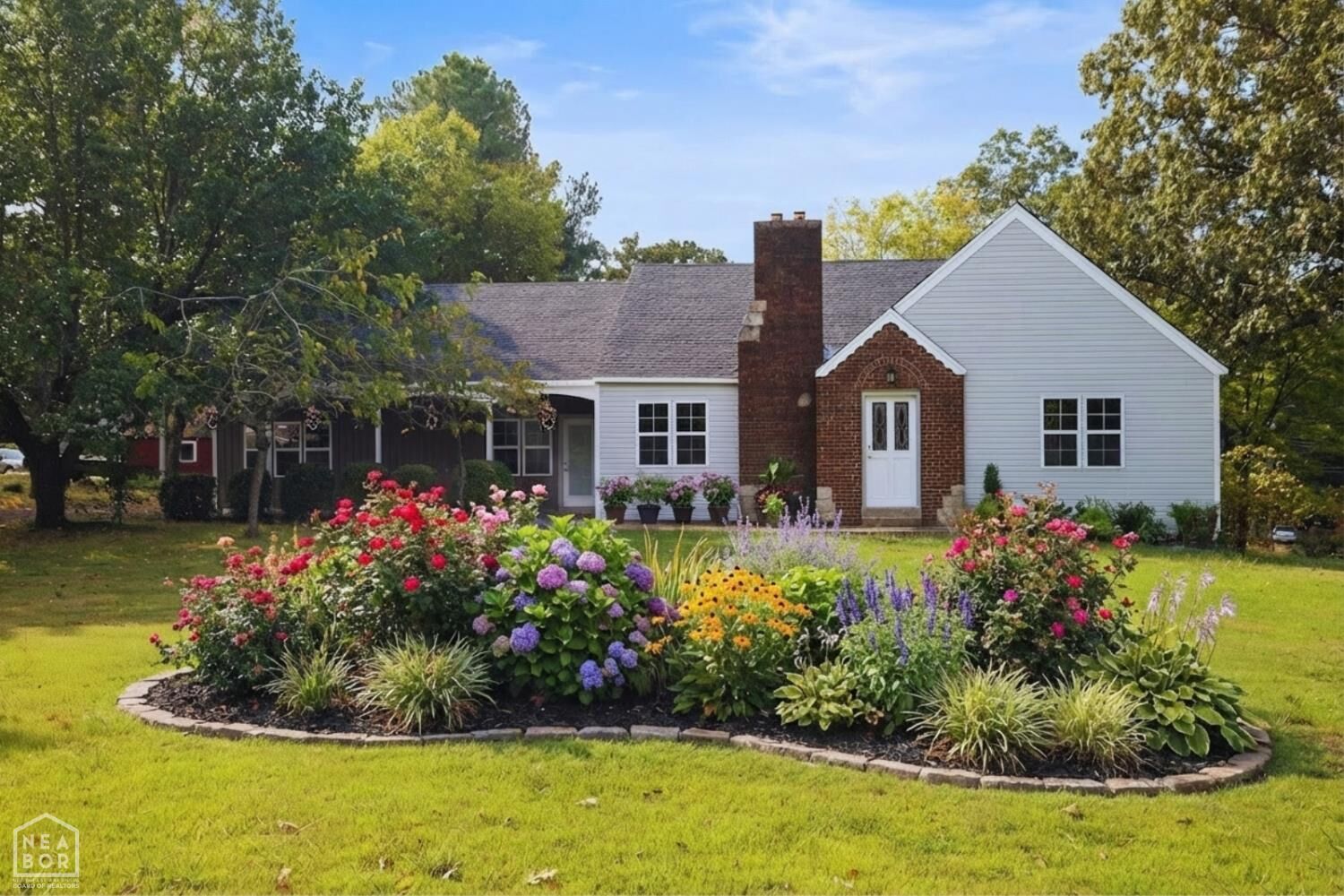 Property Photo:  415 W Pine Street  AR 72455 