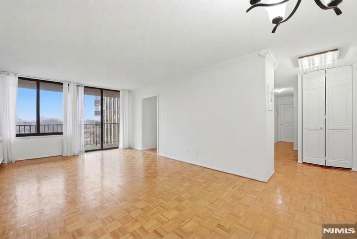Property Photo:  200 Winston 617  NJ 07010 