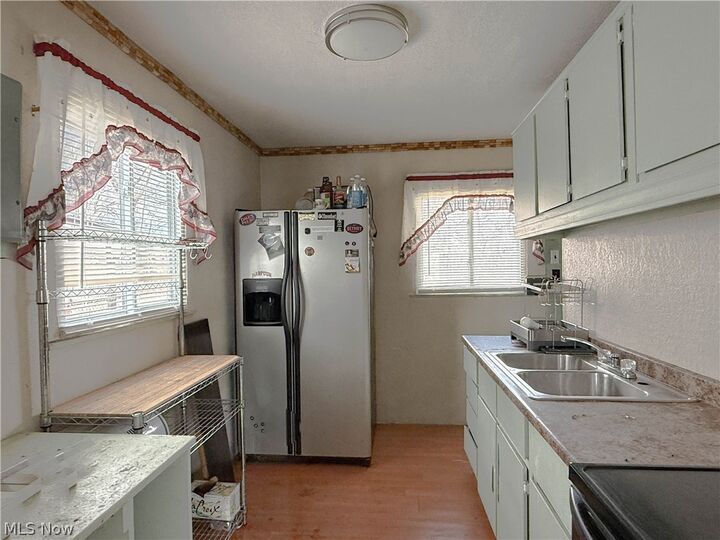 Property Photo:  1654 Thalia Avenue  OH 44514 