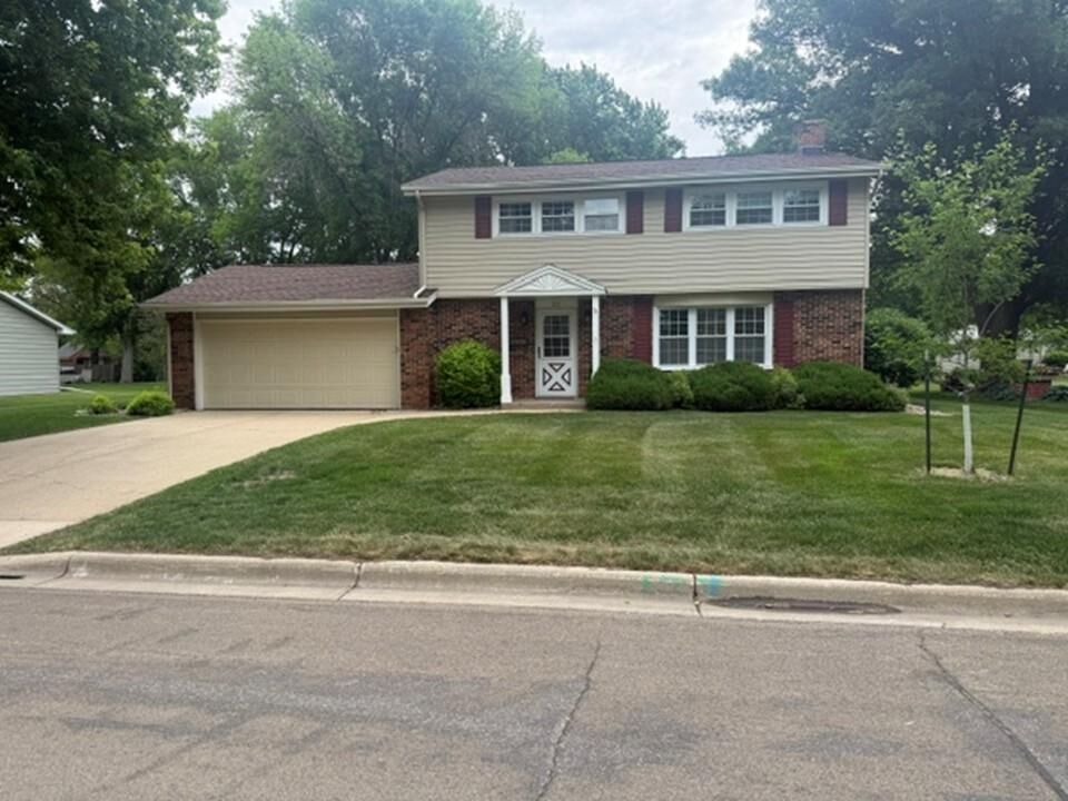 Property Photo: 311 Meredith Road MN 56007