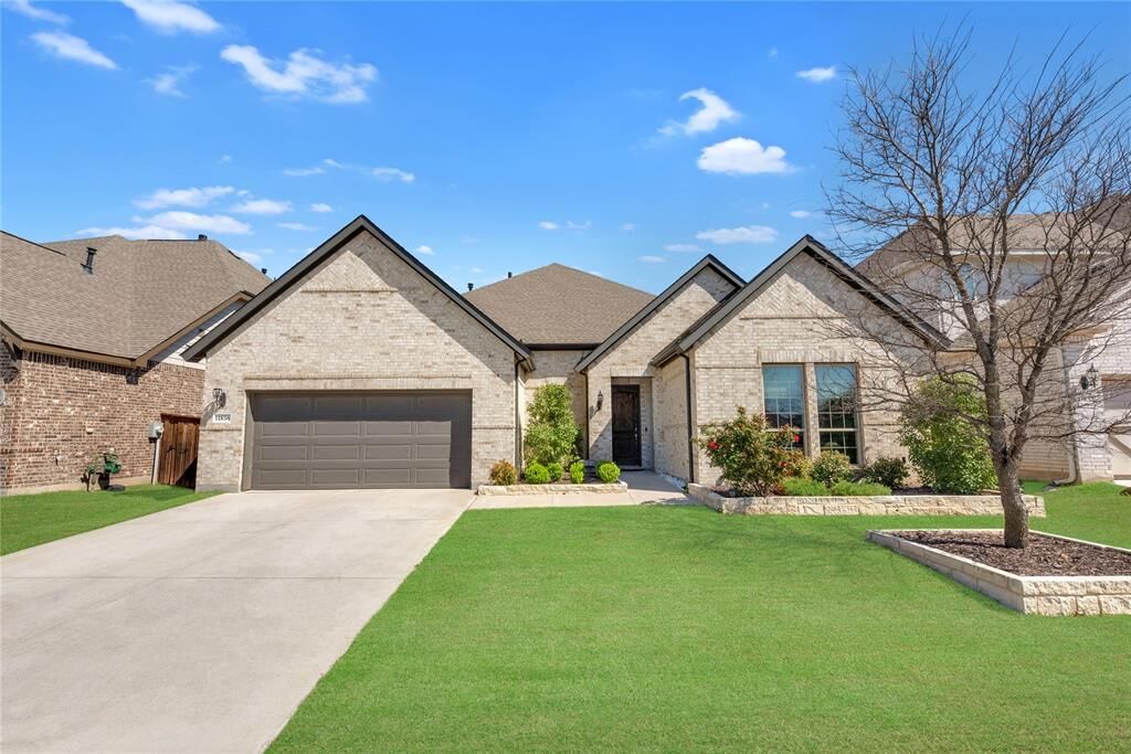 Property Photo:  11836 Prudence Drive  TX 76052 