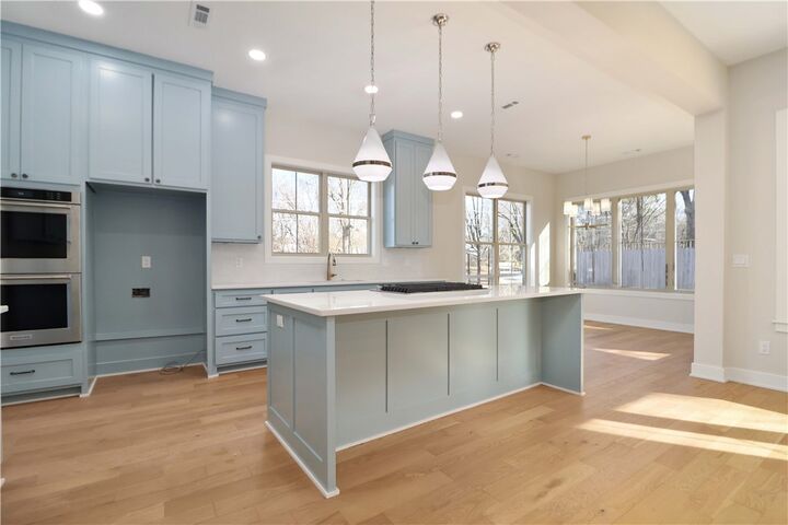 Property Photo:  2084 N Dutton Place  AR 72703 