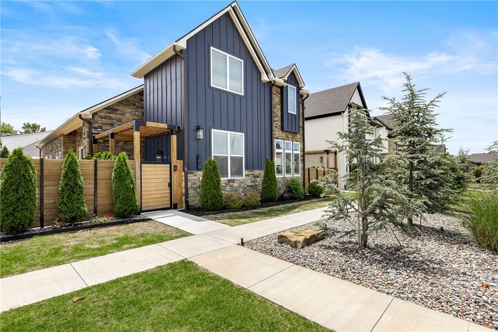 Property Photo:  3409 SW Awakening Avenue  AR 72713 