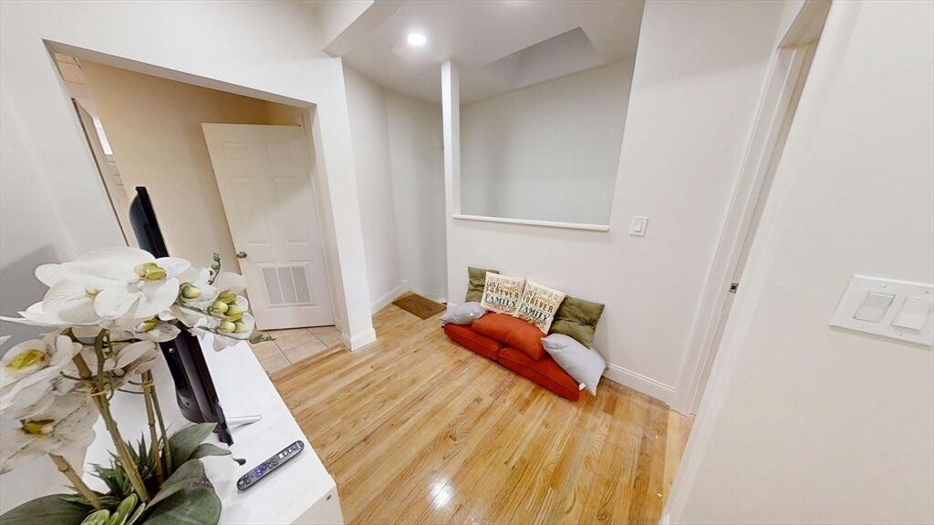 Property Photo: 130 W 8th Street 3B MA 02127