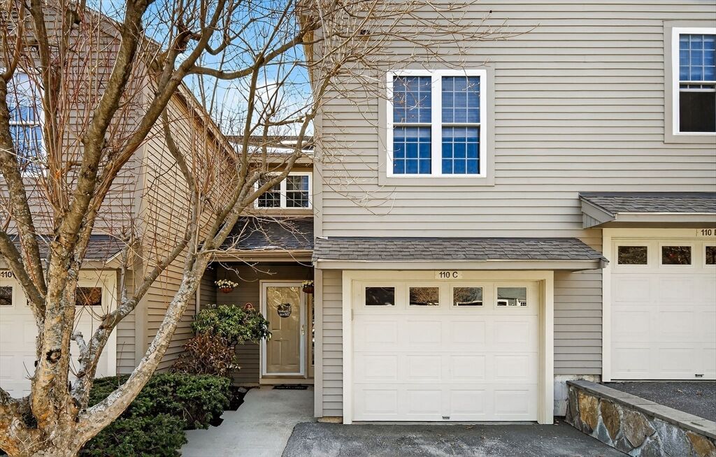 Property Photo:  110 Ridgefield Cir C  MA 01510 