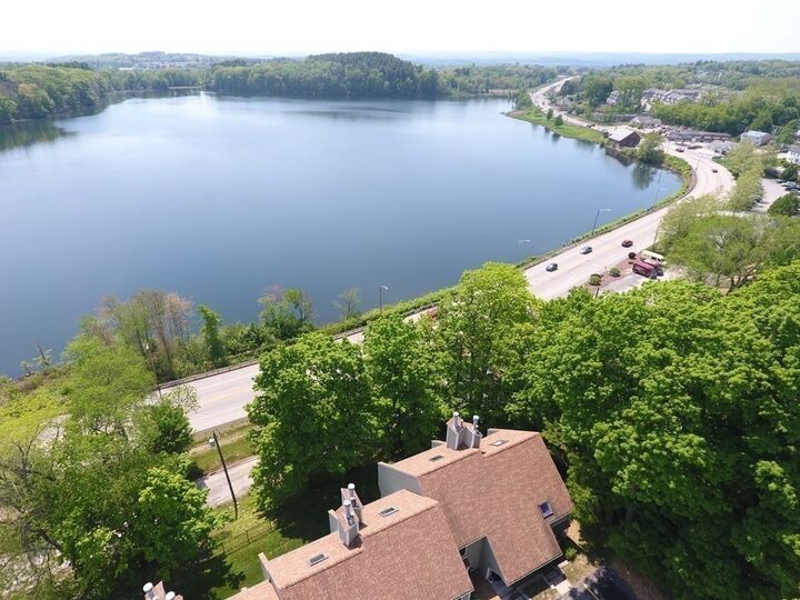 Property Photo:  45 Lakeside Ave 31  MA 01752 