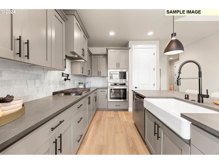 Property Photo: 18713 NE 41st Ave Lot 441 WA 98686