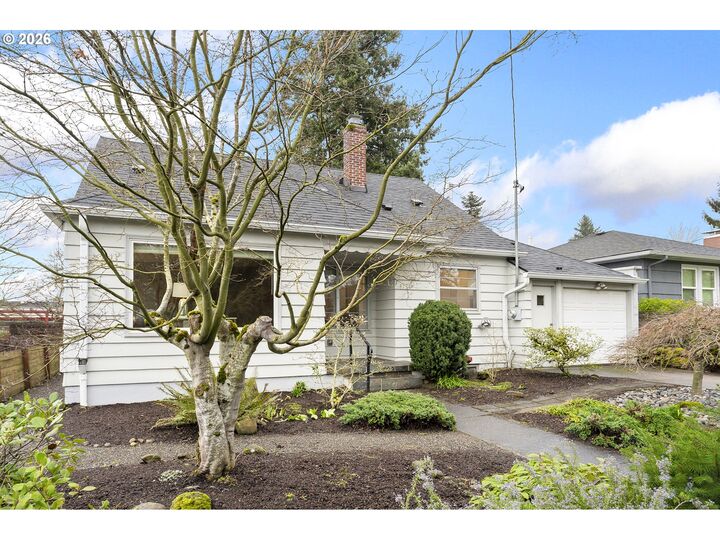 Property Photo:  4134 NE 63rd Ave  OR 97218 