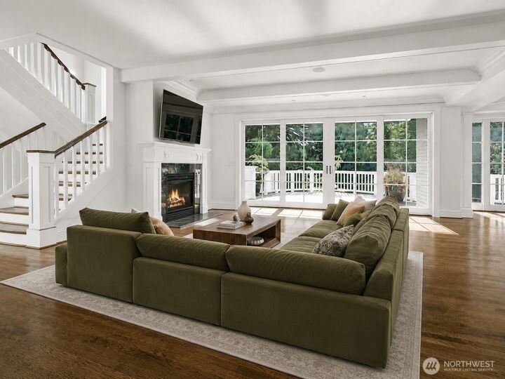 Property Photo:  8975 NE 10th Street  WA 98004 