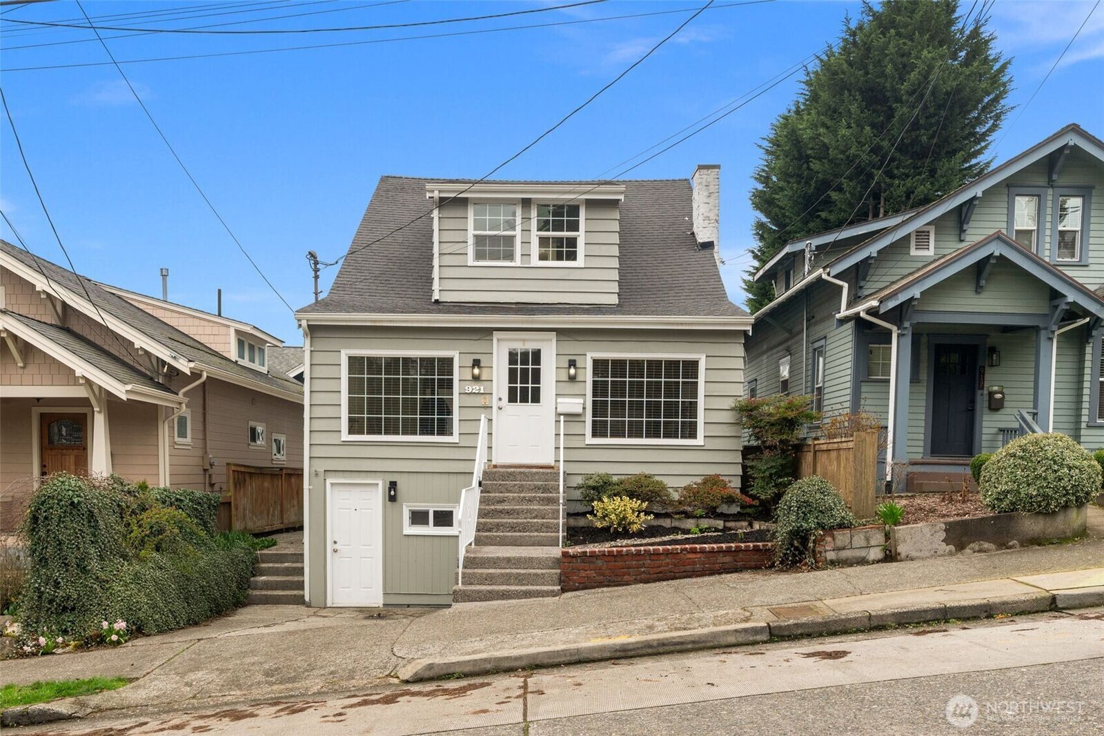 Property Photo:  921 N 50th Street  WA 98103 