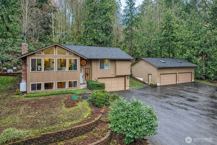 Property Photo: 38805 258th Avenue SE WA 98022